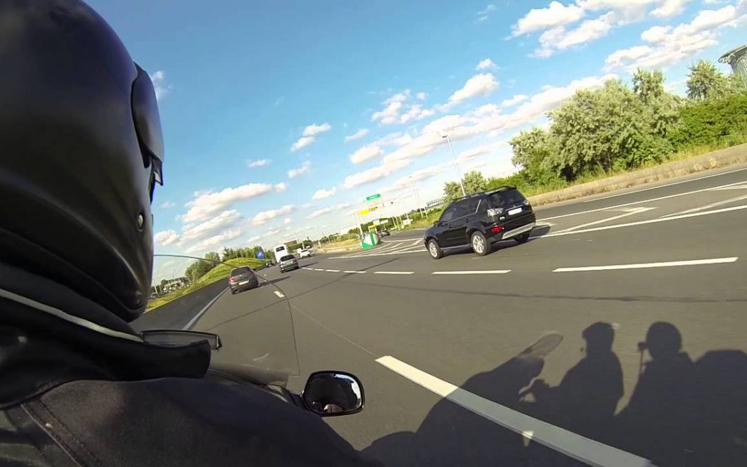 Dovrei prendere un moto taxi a Parigi?