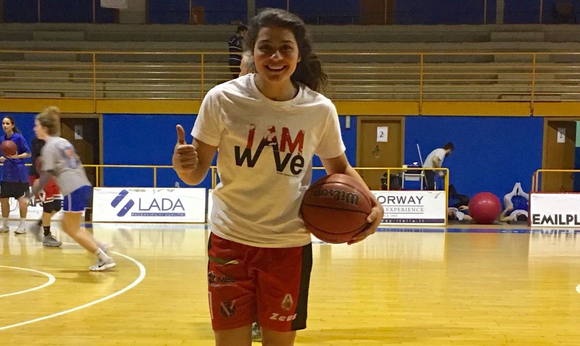 La grandezza di Rae Lin D’alie